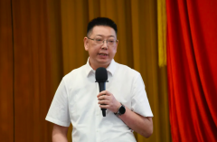 智能手艺切实办事于财产升级取社会管理 