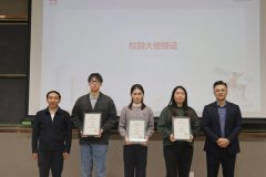 <b>通过“边学边练”的沉浸</b> 